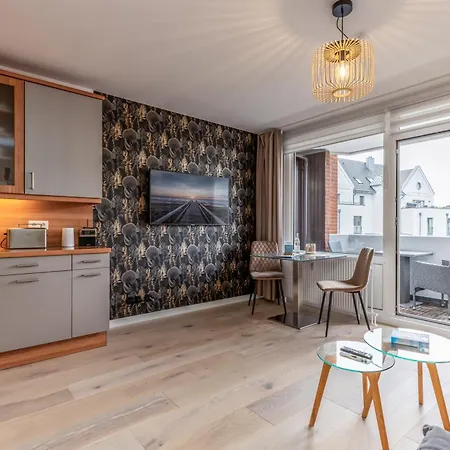 Agnes * 韦斯特兰