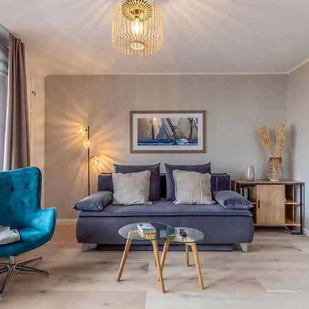 Agnes * 韦斯特兰